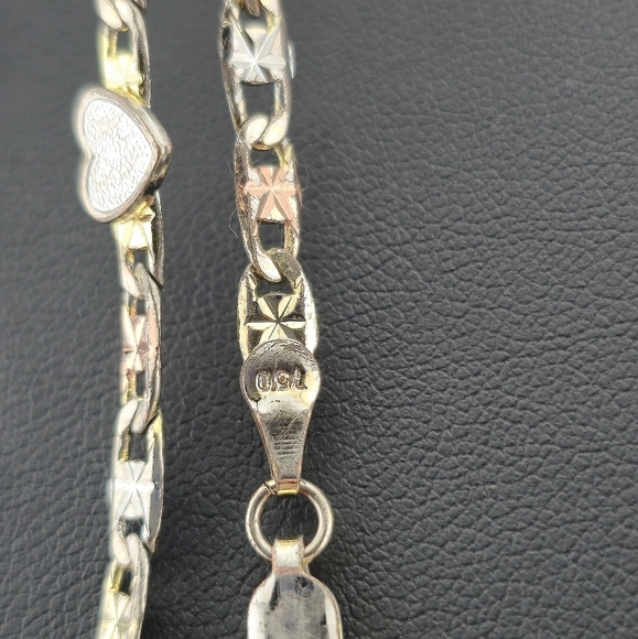 8" Italian 18K Solid Gold Tri Color Heart Bracelet 4.52g 750 Italy Textured - Picture 4 of 13